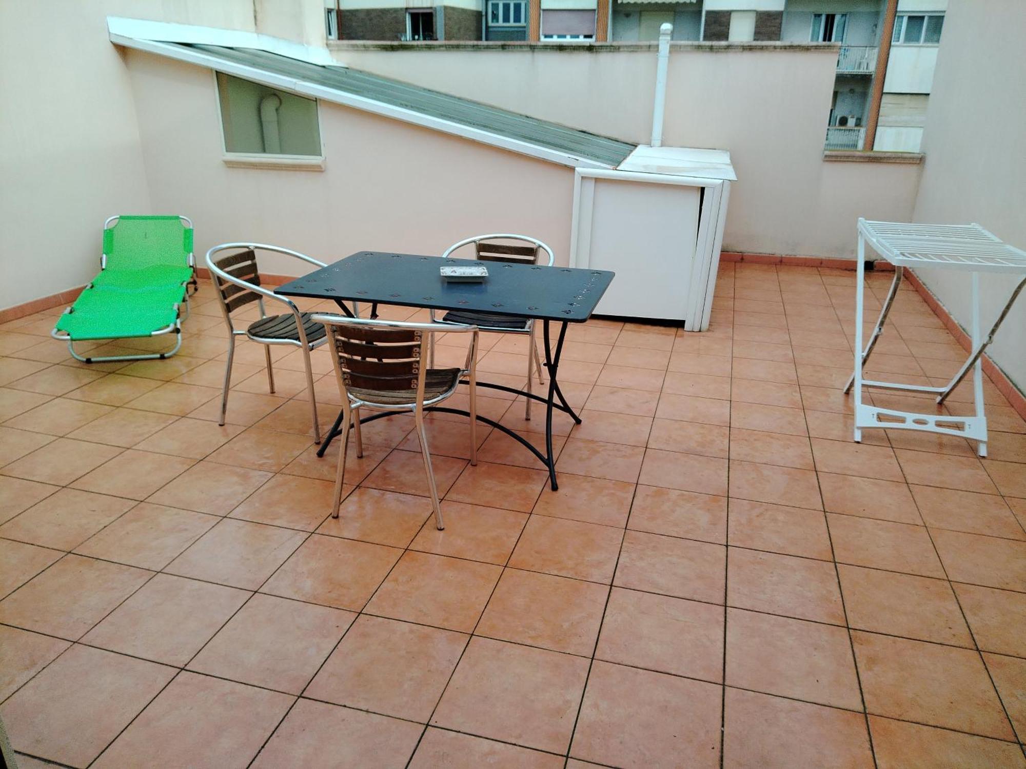 Appartamento Mansarda Con Terrazzo Privato Barletta Esterno foto